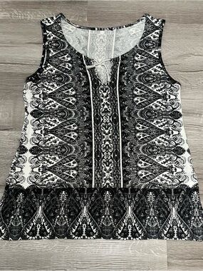 Black & White Paisley-Print Sleeveless Tank Top